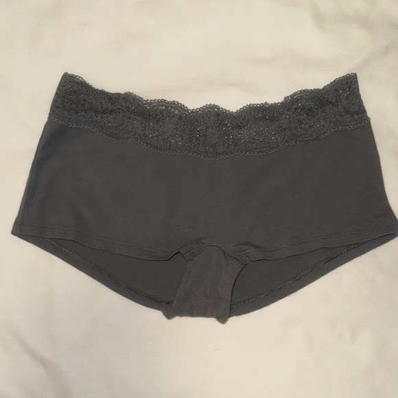 Free People Medium Gray Lace trim Boyshorts - Picture 1 of 3